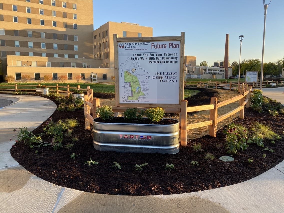 St. Joseph Mercy Oakland opens new hospital-based farm to patients, providers and members of the community