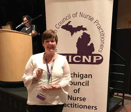 Elaine Micnp (2)